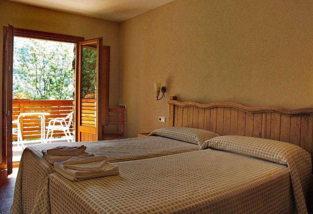 Hostal Les Roquetes Керальбс Номер фото